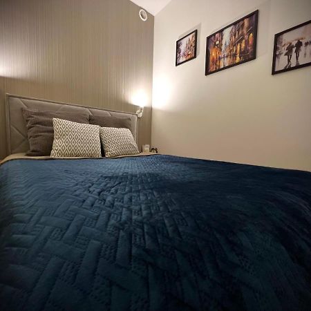 Coco City Center Apartment キェルツェ エクステリア 写真
